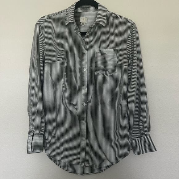 A New Day Women's pin stripe shirt button up long sleeve Light Academia soft - Picture 1 of 6